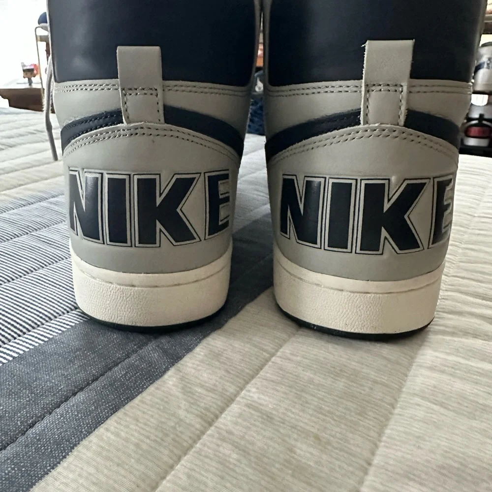 Nike Terminator High Georgetown (2022) - Picture 3 of 6